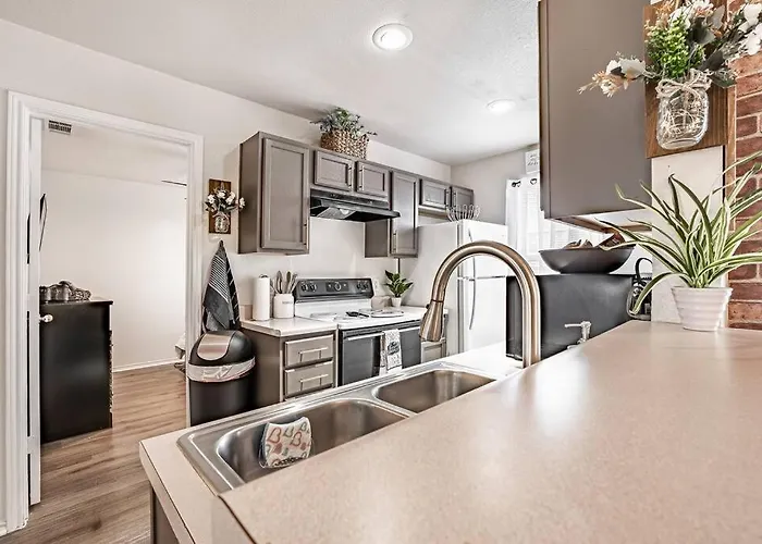 Apartment Zroyal 2br Near Cavazos - Ideal For Tdy, Travel Nurses, Contractors & Extended Killeen